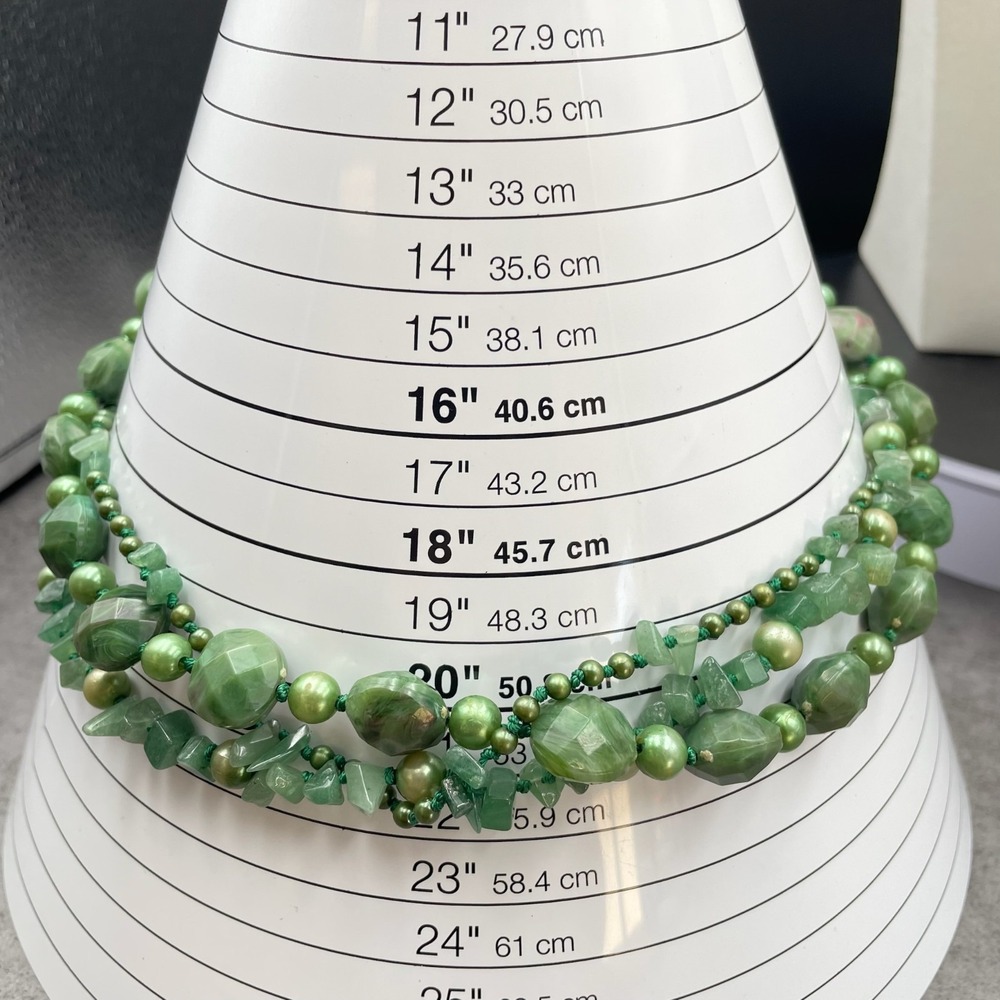 Vintage Green Faceted Green Agate Pearls Beaded Multi-Stranded Lobster Necklace - Picture 8 of 8